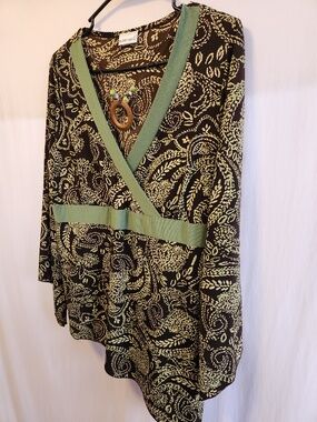 Fasion Bug 70's Style Green Shirt